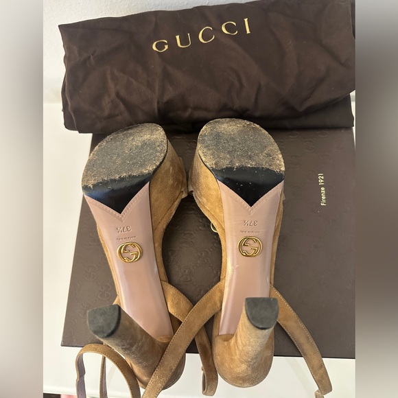 Gucci Nude Platform Heels - Picture 4 of 5